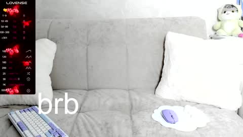 Snapshot of molly_sweetbaby chatting on 12-22-24, 09:20 Ill tell you when were private online show from 12-22-24, 09:20