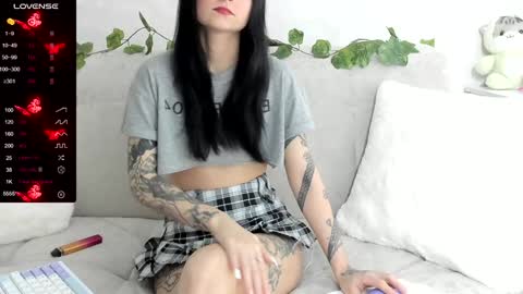 Snapshot of molly_sweetbaby chatting on 12-28-24, 06:08 Ill tell you when were private online show from 12-28-24, 06:08