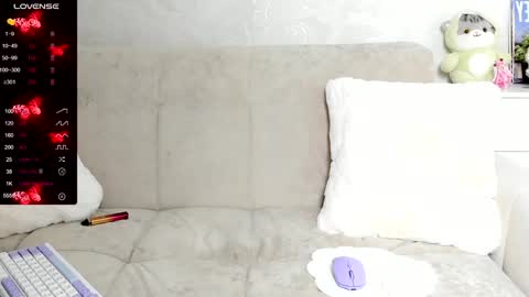 Snapshot of molly_sweetbaby chatting on 01-09-25, 09:37 Ill tell you when were private online show from 01-09-25, 09:37