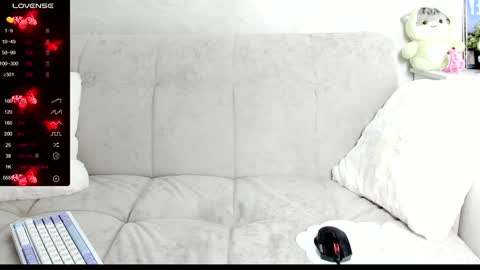 Snapshot of molly_sweetbaby chatting on 01-20-25, 04:21 Ill tell you when were private online show from 01-20-25, 04:21