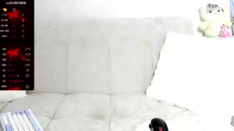 Snapshot of molly_sweetbaby chatting on 02-10-25, 02:16 Ill tell you when were private online show from 02-10-25, 02:16