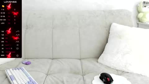 Snapshot of molly_sweetbaby chatting on 03-07-25, 11:38 Ill tell you when were private online show from 03-07-25, 11:38