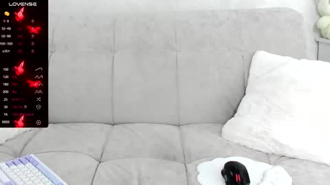 Snapshot of molly_sweetbaby chatting on 03-11-25, 06:32 Ill tell you when were private online show from 03-11-25, 06:32