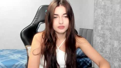 Molly online show from 11-26-25, 07:59