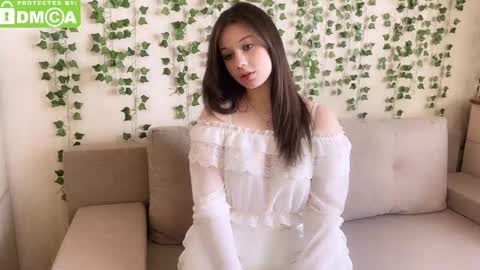 Molly online show from 03-27-26, 09:21