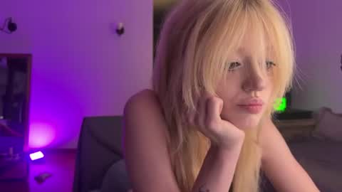 Snapshot of mollycodle chatting on 07-14-26, 07:08 Goddess Katherine online show from 07-14-26, 07:08
