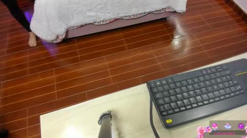 Snapshot of mollycraft chatting on 02-12-25, 11:29 Molly online show from 02-12-25, 11:29