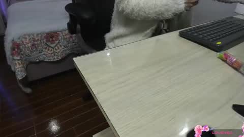 Snapshot of mollycraft chatting on 02-19-25, 11:28 Molly online show from 02-19-25, 11:28