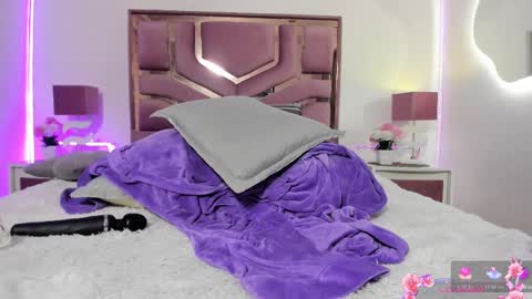 Molly  online show from 03-12-25, 02:34