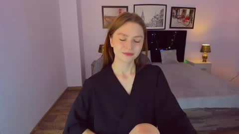 Snapshot of mollydangerous chatting on 12-18-24, 07:58 Taisha online show from 12-18-24, 07:58