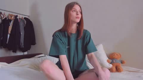 Snapshot of mollydangerous chatting on 02-21-25, 01:00 Taisha online show from 02-21-25, 01:00