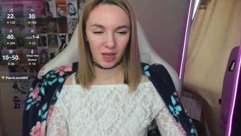 Molly online show from 10-16-25, 01:17