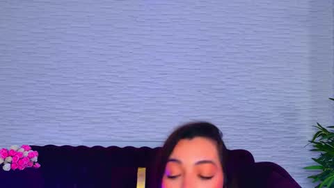 Snapshot of mollydolley chatting on 02-19-26, 09:44 Julia online show from 02-19-26, 09:44