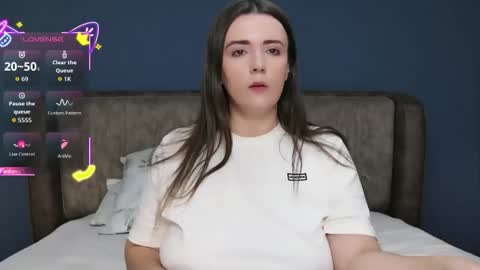 Molly online show from 09-14-25, 06:29