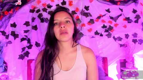 Snapshot of mollylewis18 chatting on 02-03-25, 08:24 New girl Emily Valentina Michelle online show from 02-03-25, 08:24