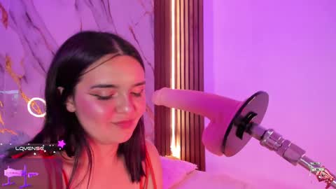 Snapshot of mollylewis18 chatting on 09-11-25, 03:17 New girl Emily Valentina Michelle online show from 09-11-25, 03:17