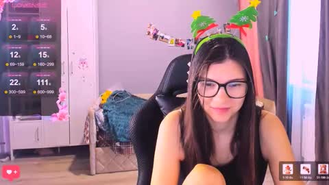  KIRA  online show from 12-19-25, 03:46