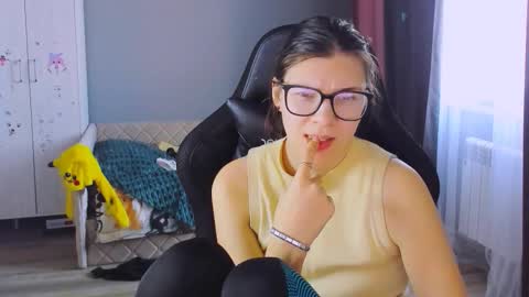  KIRA  online show from 02-16-26, 07:15