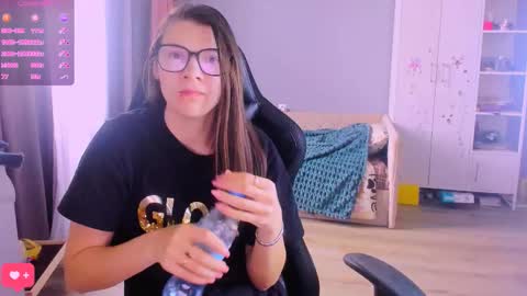  KIRA  online show from 03-10-26, 05:34