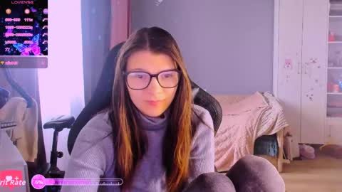  KIRA  online show from 04-15-26, 02:18