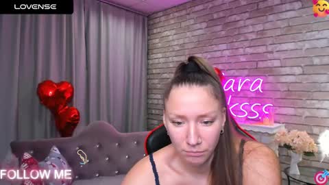 hi im Molly heregreat boobs big heart  warm pussy  online show from 02-20-25, 03:23