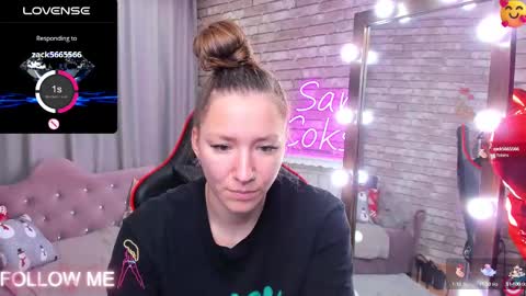 hi im Molly heregreat boobs big heart  warm pussy  online show from 03-03-25, 12:04