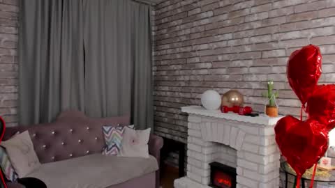 hi im Molly heregreat boobs big heart  warm pussy  online show from 03-01-26, 08:11