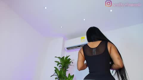 Molly  online show from 06-05-26, 02:29