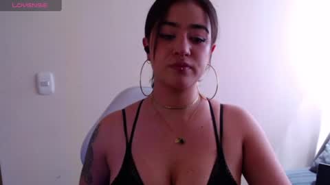 Snapshot of mollyrose99 chatting on 07-28-26, 06:53 Molly online show from 07-28-26, 06:53