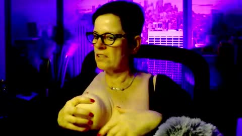 MollySun Nina Randmann online show from 11-25-25, 07:25