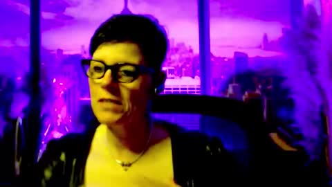 Snapshot of mollysun chatting on 05-03-26, 04:13 MollySun Nina Randmann online show from 05-03-26, 04:13