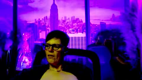 Snapshot of mollysun chatting on 05-04-26, 06:26 MollySun Nina Randmann online show from 05-04-26, 06:26