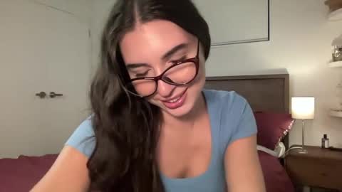 Molly online show from 04-07-26, 11:15