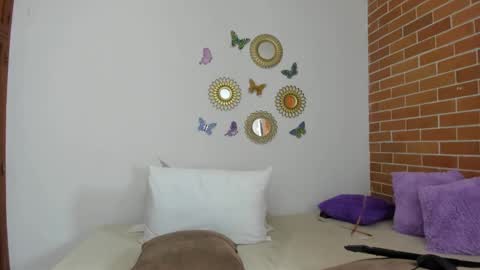 Snapshot of mommy_boobs_ chatting on 12-24-24, 03:05 Maja online show from 12-24-24, 03:05