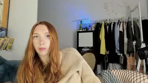 Liza online show from 11-23-25, 01:22