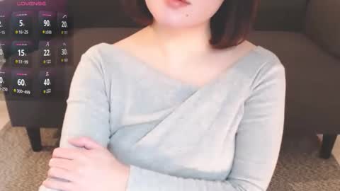 Momo online show from 12-04-25, 10:29