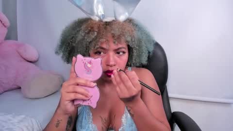 Momo  online show from 04-06-26, 03:37