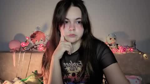 Snapshot of momomochi_ chatting on 02-27-26, 11:10 Momo online show from 02-27-26, 11:10