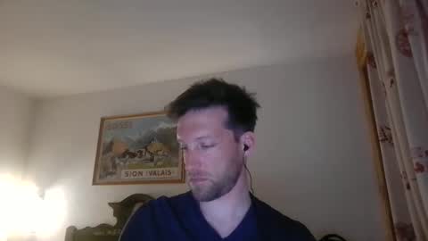 moms_little_monster online show from 12-18-24, 08:03