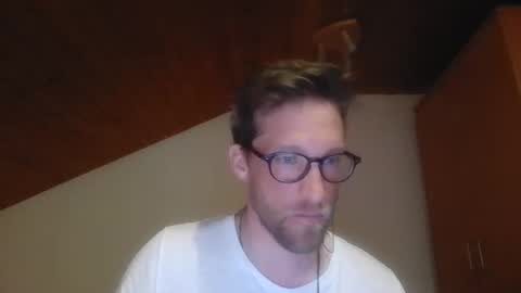 moms_little_monster online show from 11-11-25, 09:04