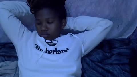 momsdoll online show from 01-08-26, 05:43