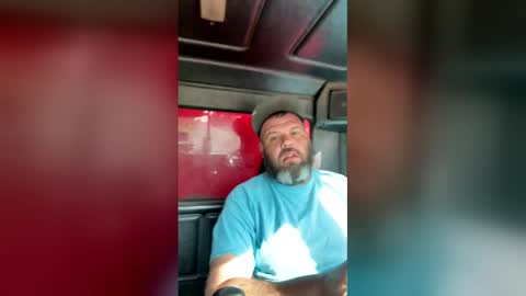 Snapshot of momsloveing chatting on 03-24-26, 02:00 justTHEit online show from 03-24-26, 02:00