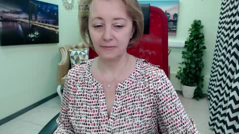 Mona online show from 04-10-26, 11:26