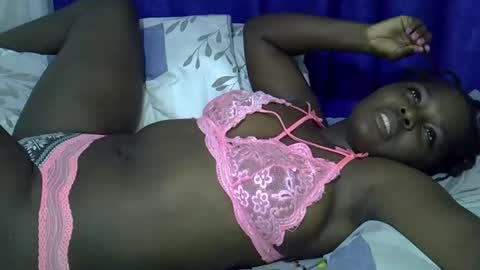 Snapshot of monarain chatting on 03-09-25, 08:18 mona online show from 03-09-25, 08:18