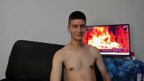 Snapshot of monarquia_ chatting on 12-05-24, 04:09 nicolas online show from 12-05-24, 04:09