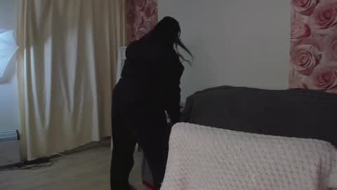 Monica online show from 02-28-25, 06:21