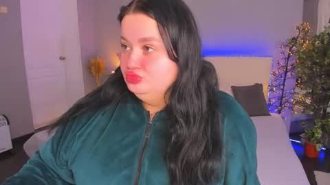 Monica online show from 02-03-26, 06:51