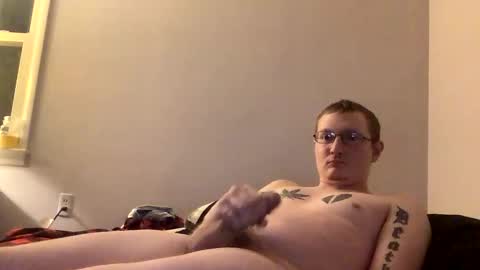 Snapshot of moneybaggho710 chatting on 11-18-25, 06:51 Steven Rhyne online show from 11-18-25, 06:51