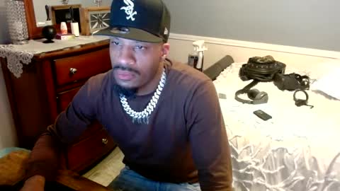 Snapshot of moneymanboy chatting on 09-22-25, 09:00 11nchmonster online show from 09-22-25, 09:00