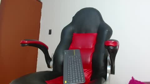 Monica online show from 10-12-25, 01:48